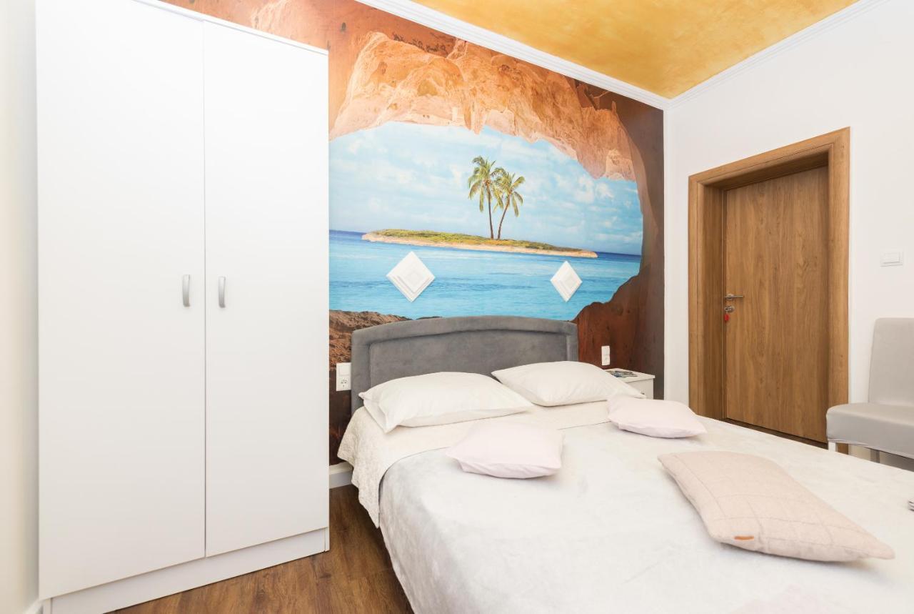 Apartments Song Of Joys Makarska Exterior foto
