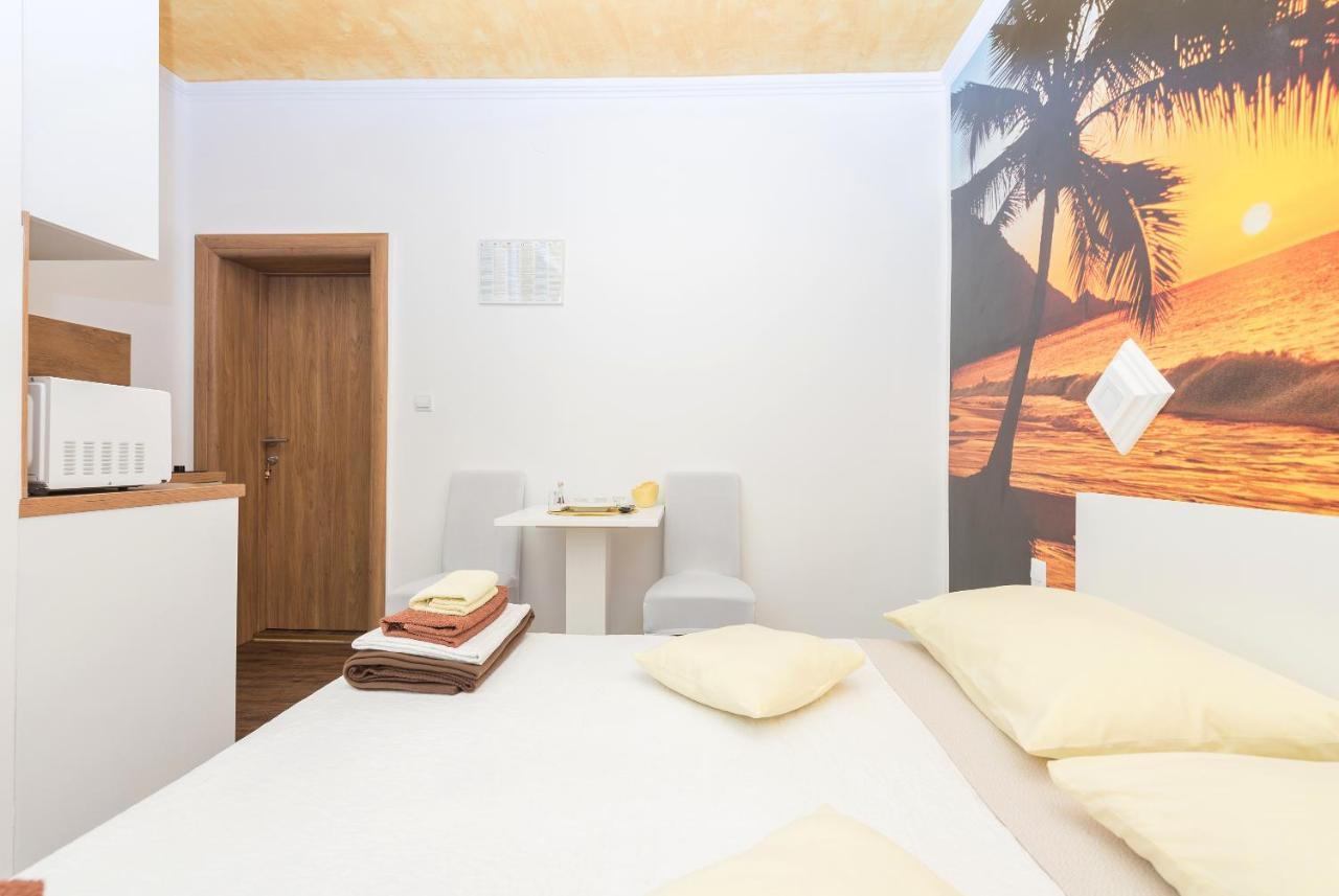 Apartments Song Of Joys Makarska Exterior foto