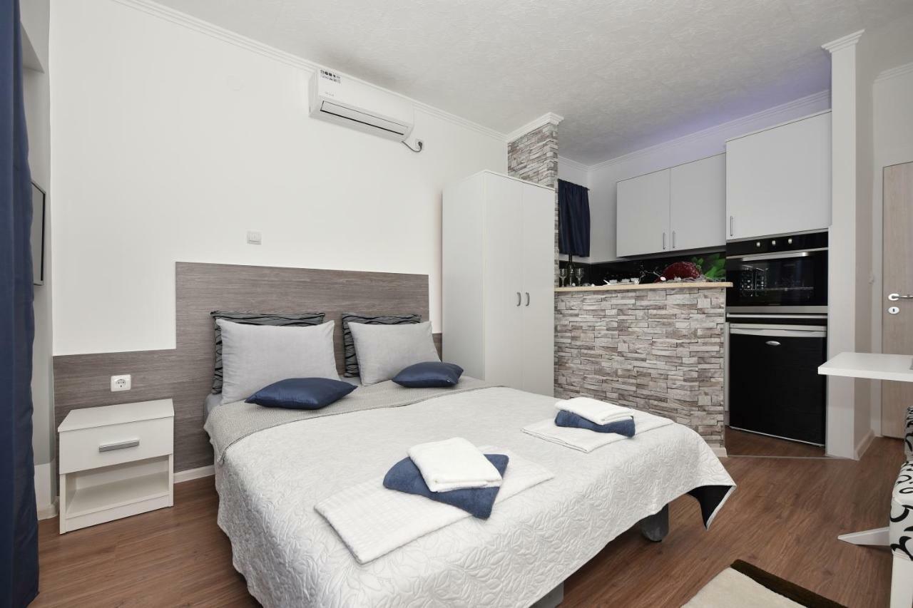 Apartments Song Of Joys Makarska Exterior foto
