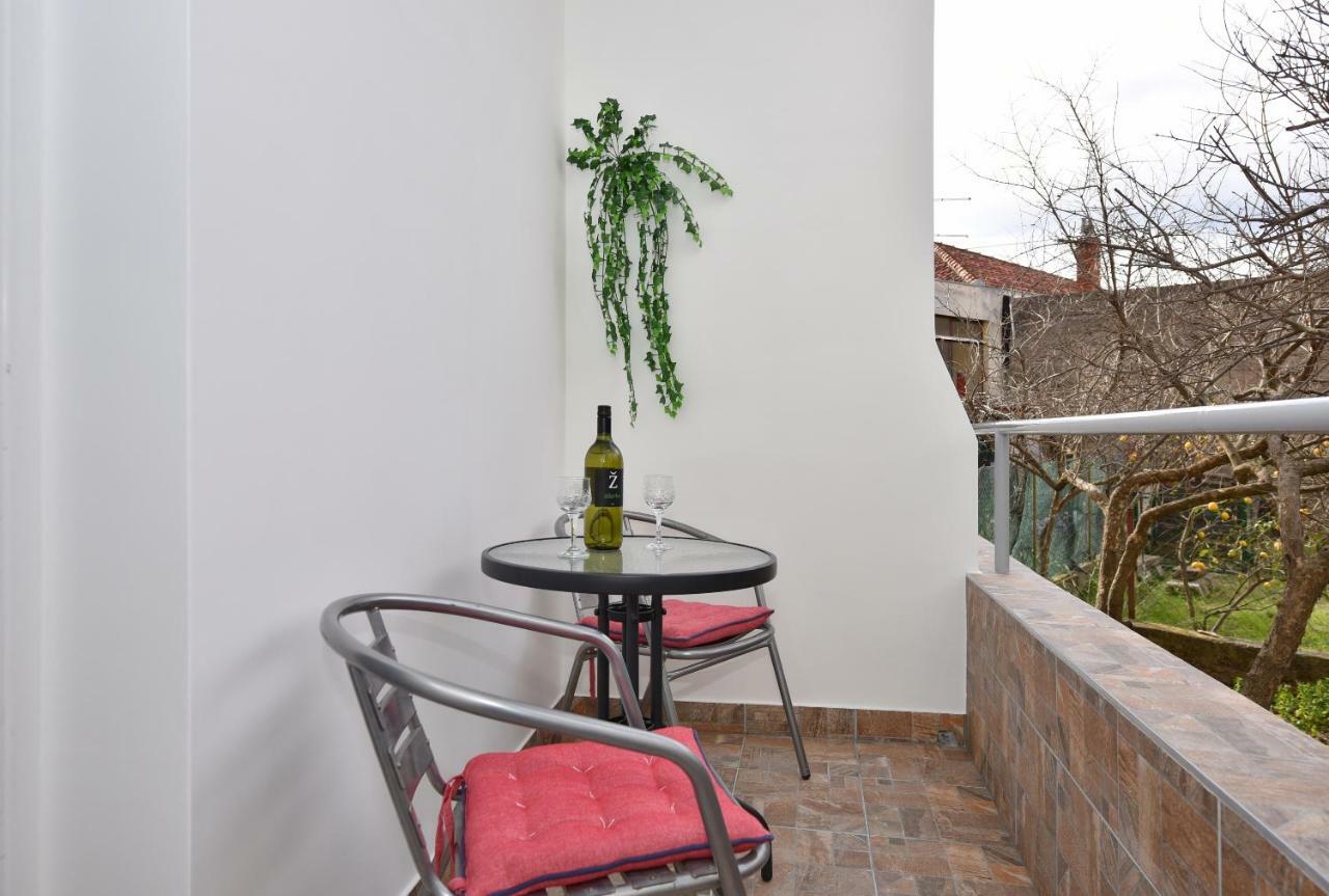 Apartments Song Of Joys Makarska Exterior foto