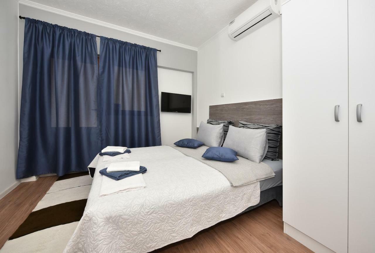 Apartments Song Of Joys Makarska Exterior foto